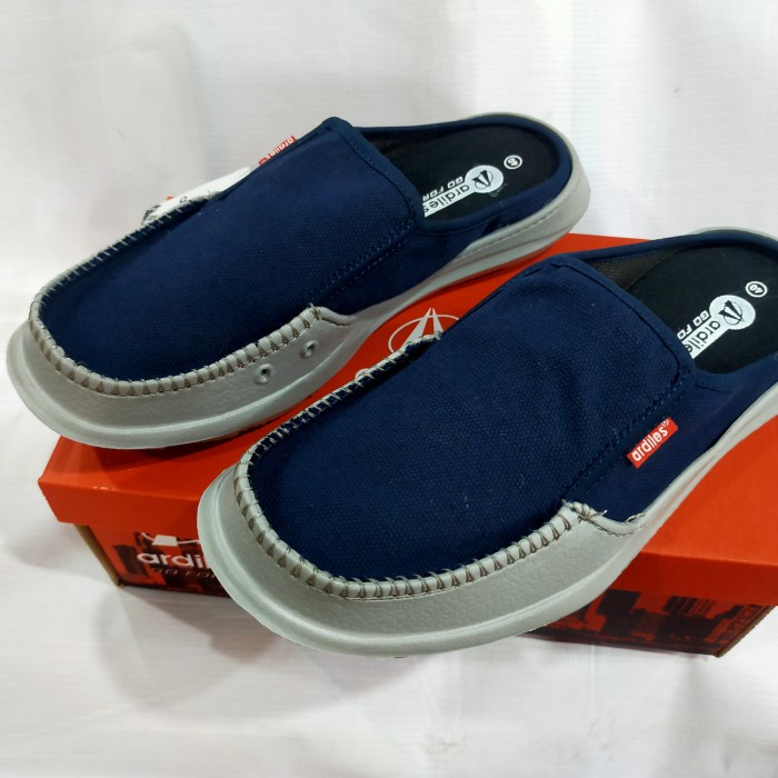 TERLARIS Sepatu sandal slop pria merk Ardiles Manco Biru original