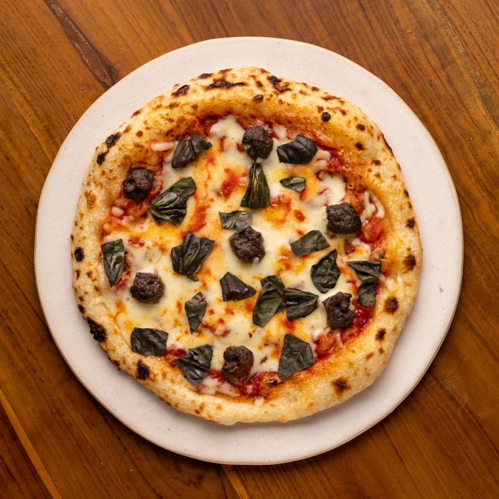 

Best Seller Oma Elly Kitchen - Frozen Pizza - Beef Fennel Sausage