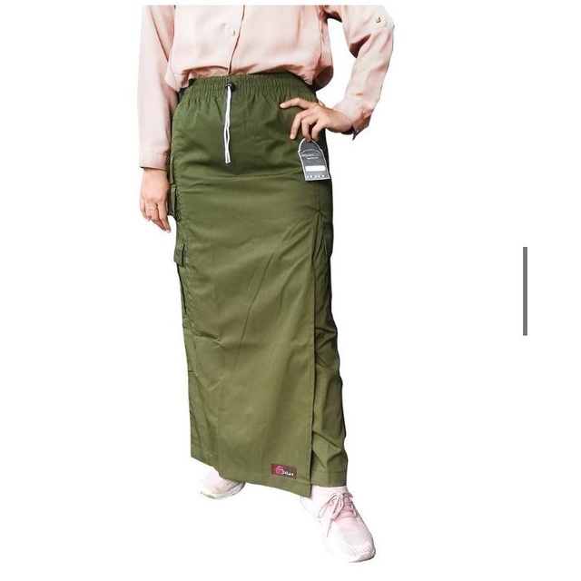 Rok Celana Outdoor Muslimah Bahan Drill Warna Hijau Army XXL