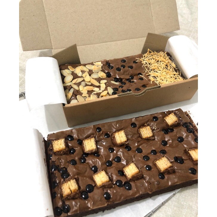 

✰Ready Stock⁂ VDMSW Fudgy brownies ukuran 20x10 E82 Kirim Langsung