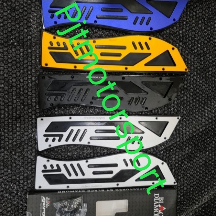 Kode Br05 Karpet Bordes Pijakan Motor Yamaha Aerox155 2020/2021 Black Diamond
