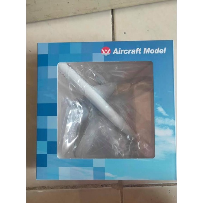 Diecast Pesawat Garuda Ukuran Besar Ada Roda Miniatur Pesawat Garuda