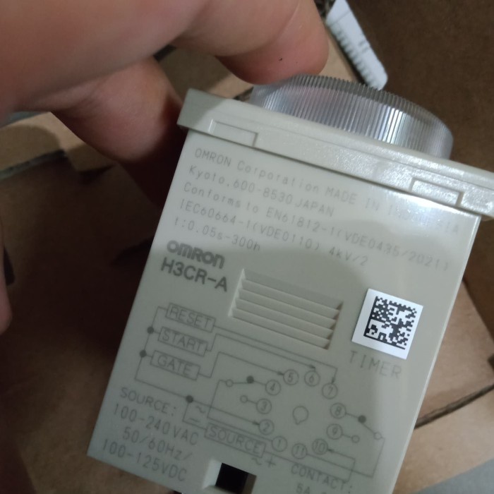 MUST HAVE TIMER H3CR-A OMRON ORIGINAL/H3CR-A OMRON/OMRON H3CR-A TERLARIS