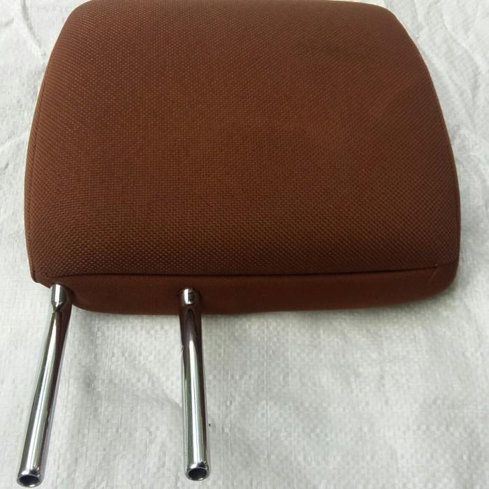 Headrest Jok Innova G Reborn Bagian Tengah Jok Belakang