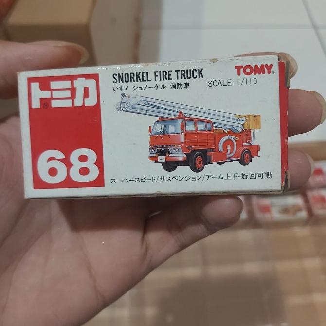 tomica snorkel fire truck (china)