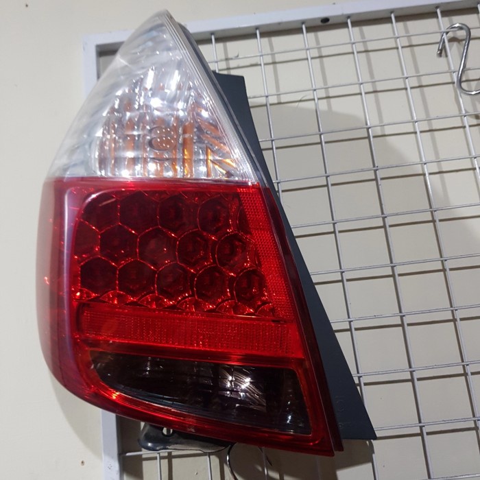 {Bekas} stoplamp jazz gd3 ichikoh dengan packing kayu Limited