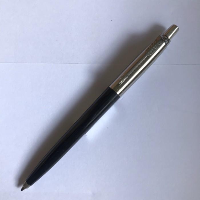 

Pulpen Parker Jotter Spc Ballpoint Black Crome Trim