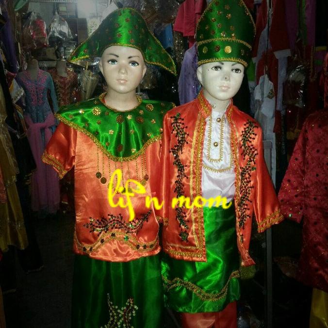 Baju adat anak banjarmasin