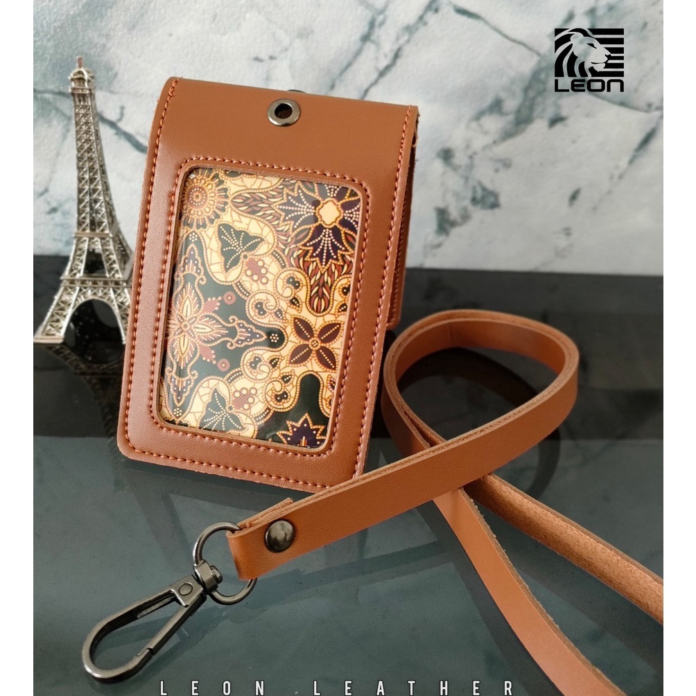 

[PRODUK W0BAJ76] Lanyard ID Card Holder Name Tag Kulit Dua Sisi Bolak Balik Mika Name Tag Flip Maghnet Termurah Berkualitas NTS031 77