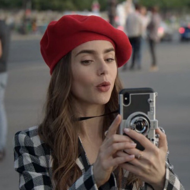 Terlaris [READY] Emily in Paris Case Casing 3D Retro Camera Iphone 7-13 Pro Max