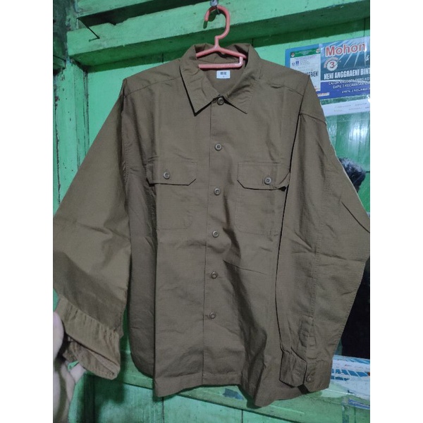Kemeja uniqlo double pocket