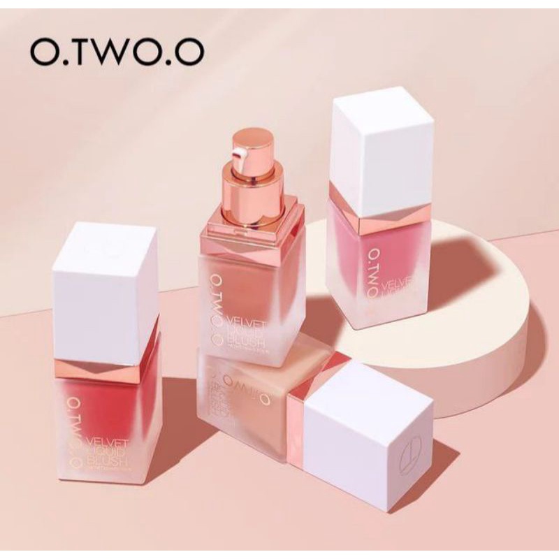 O.TWO.O liquid velvet blush on