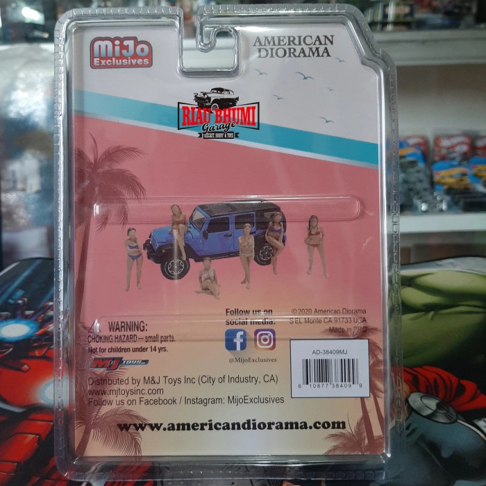 MUST HAVE AMERICAN DIORAMA CALENDAR GIRLS II MIJO EXCLUSIVE TERLARIS