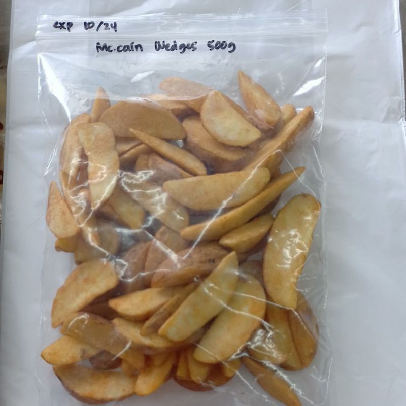 

Mc.Cain Kentang Premium Spicy Wedges 500g REPACK