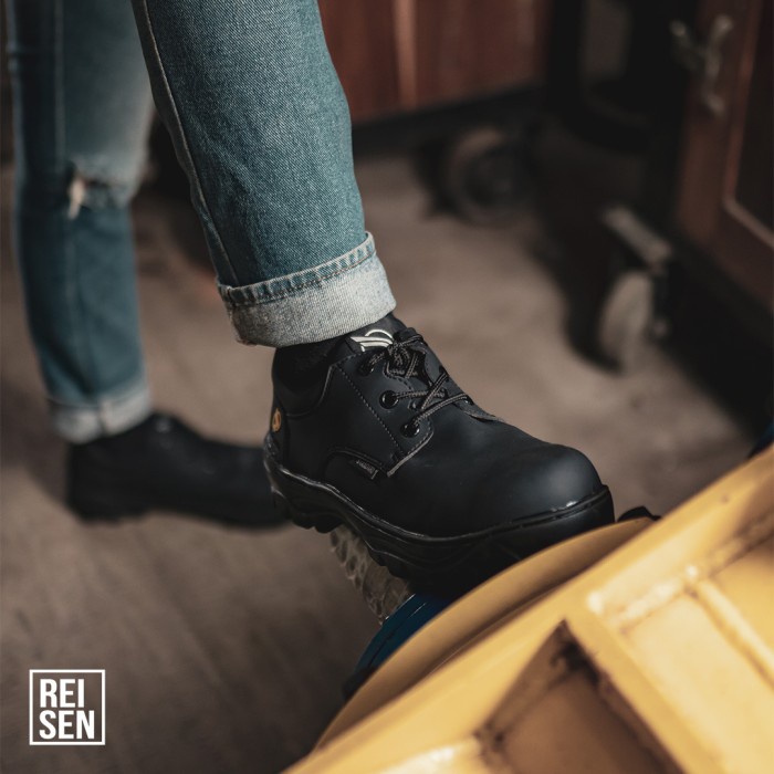 Ready  REISEN GEAR - STANDARD TALI SEPATU SAFETY STANDARD DENGAN TALI