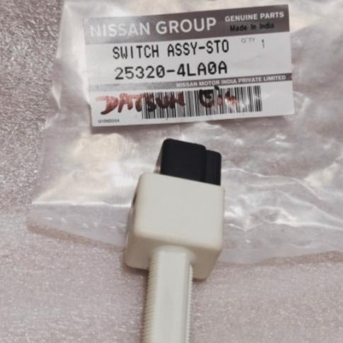 Pengereman Mobil Switch Rem/Switch Lampu Stop Datsun Go+/Cross, Genuine Parts