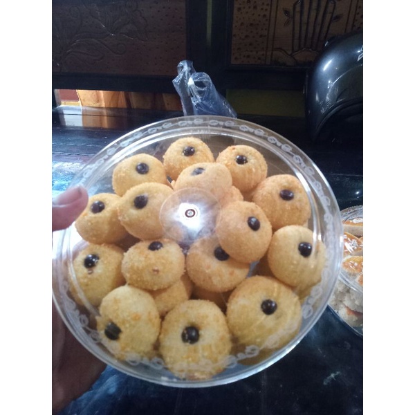 

Kue Janda Genit ( Monde susu ) kemasan pertoples 500gr