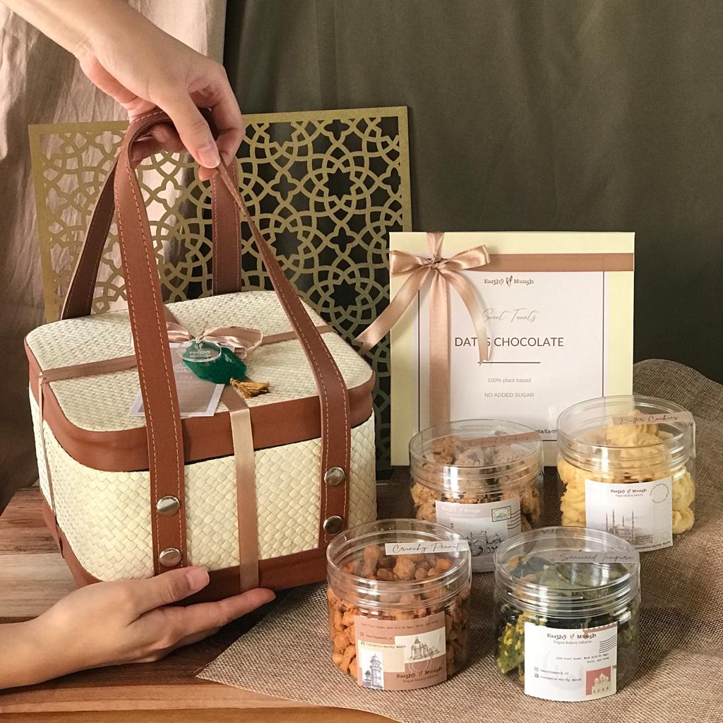 

Hampers Lebaran Idul Fitri - Semesta Package