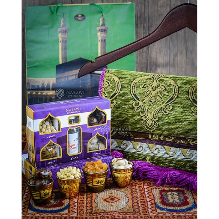 

PAKET OLEH OLEH HAJI 6 KUALITAS BERKELAS