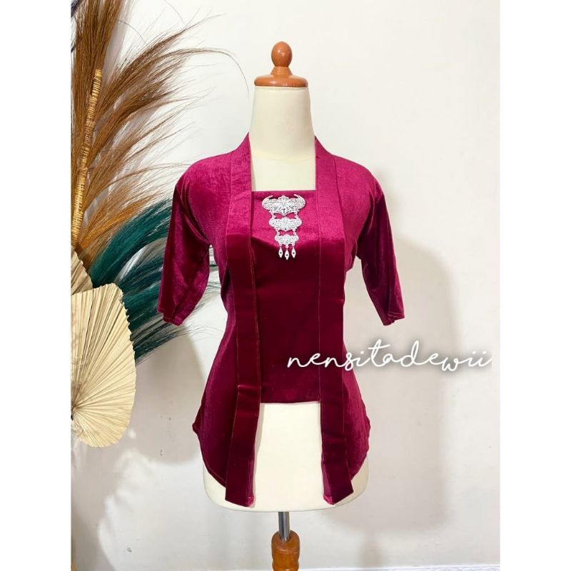 Kebaya Lengan Pendek, Kutubaru - Warna Maroon