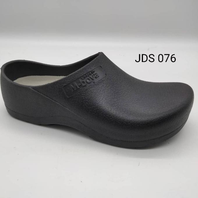 Chef Shoes And Jelly Shoes Or Clogs Eva Mboya - Black