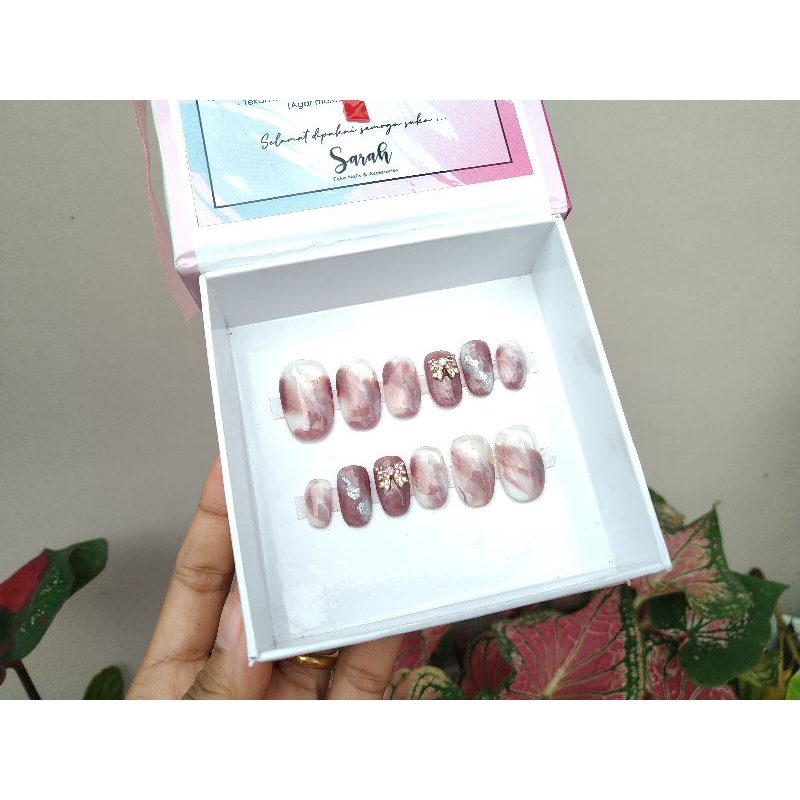 KUKU PALSU WEDDING, KUKU PALSU LAMARAN, KUKU PALSU 3D, KUKU PALSU PREMIUM, FAKE NAIL, NAIL ART, Press On Nails ungu bawang mix putih