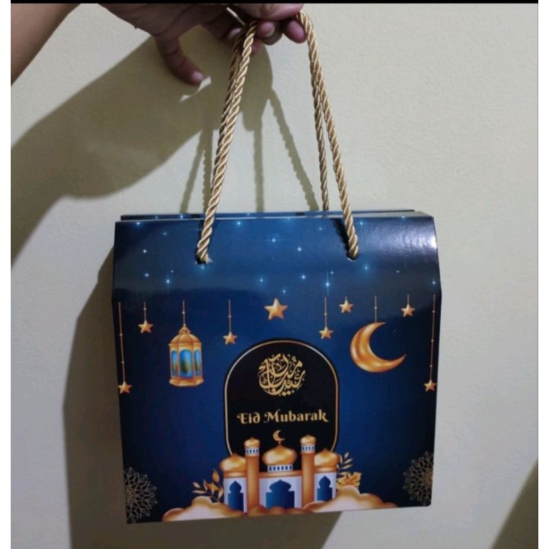 

Hampers Dua Toples Kacang IdulFitri parcel lebaran