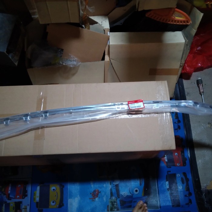 list chrome bumper belakang mobilio RS