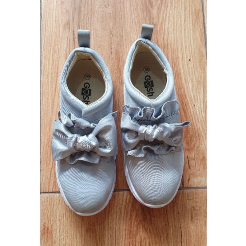 preloved/pl/second sepatu/sendal gosh like new