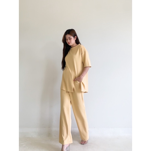 Clarae Premium Set (1 Set Premium Comfy with slit)