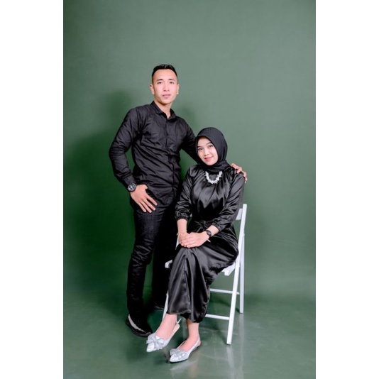 BACKGROUND FOTO STUDIO HIJAU ARMY