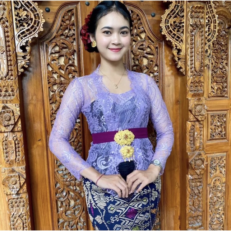 kebaya metalik santili