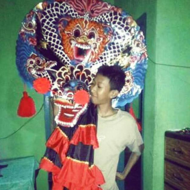 Barongan kayu ukir kepala naga besar