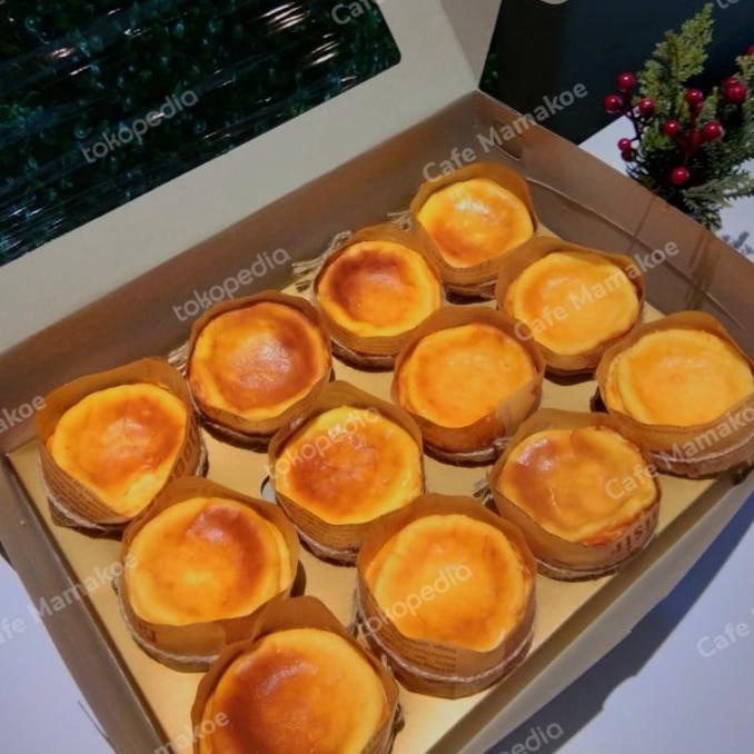 

hampers burnt cheesecake 12 pcs terlaris