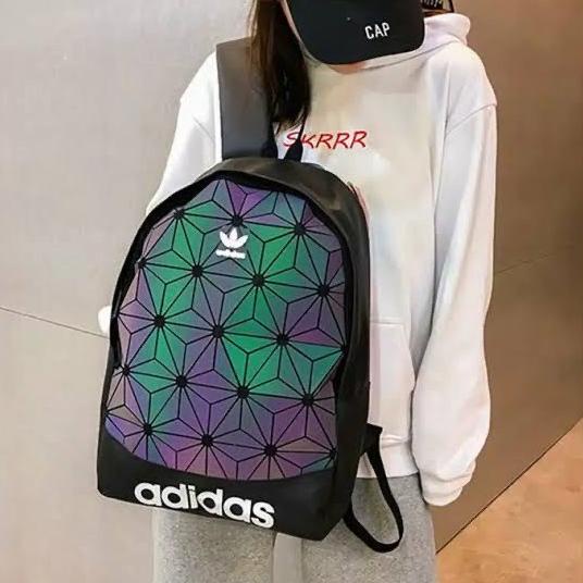 BAYAR DITEMPAT - ADIDAS BACKPACK ISSEY MIYAKE / TAS ADIDAS / ISSEY MIYAKE / ADIDAS /  / TAS IMPORT .