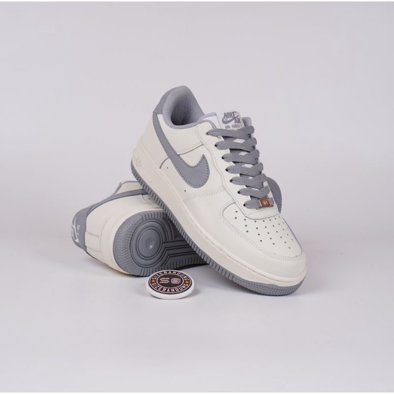 Sepatu Nike Air Force 1 Beige Grey