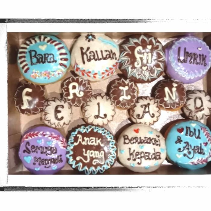 Terlaris Donat Susu Ultah /Donat Karakter Isi 16Pcs