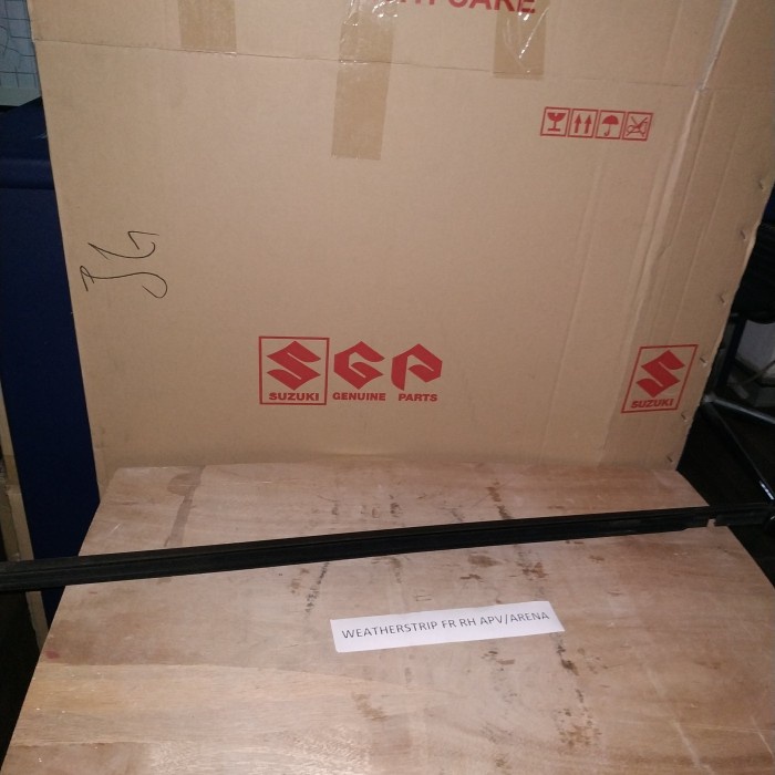 NJGS 83811-61J00 Weatherstrip Door Out FR RH Suzuki APV Arena