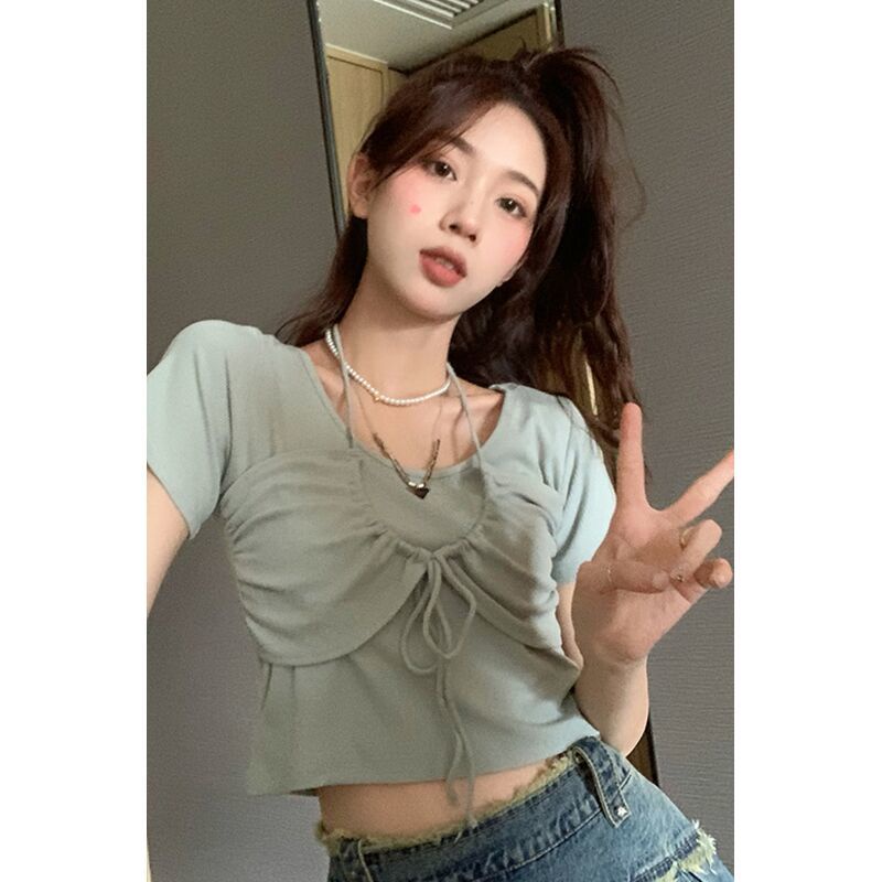 Red Sweet hot girl short top female design sense niche summer pure desire chic slim slim shoulder short-sleeve t-shirt ins