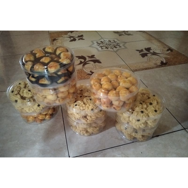 Kue kering nastar,onde onde pecah,semprit