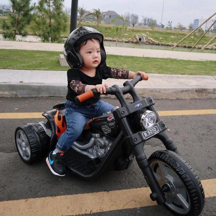 MOTOR AKI ANAK HARLEY ROCKER VOLTA 5010