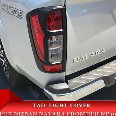 Navara D23 NP300 Garnish List Lampu Belakang Cover Stop Lamp Nissan