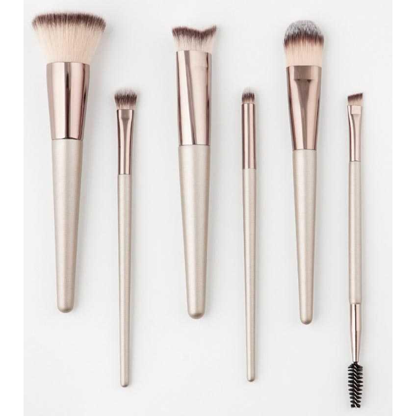 

Kuas Aplikator Make Up Profesional 6 PCS - MAG5168