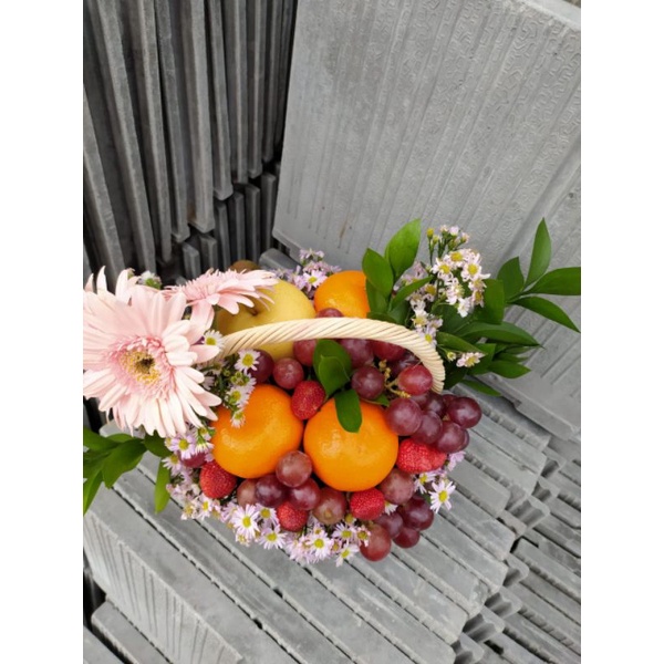 

BUKET BBUAH DAN BUNGA SEGAR (FREE ONGKIR JOGJA)