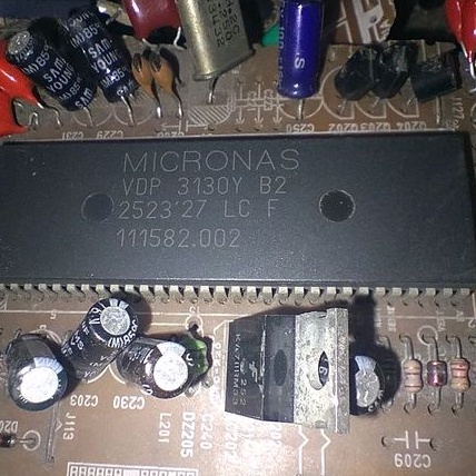 ic micronas vdp 3130y B2 baca deskripsi
