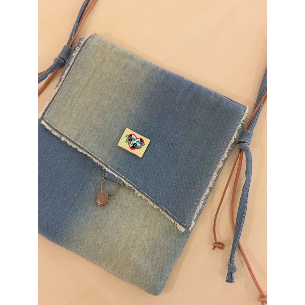 ◙✺Sera  Pengecut Menyelamatkan Bintang Retro Denim Messenger Bag Sastra Tas Bahu Kanvas Perempuan Asli Jepang Commuter Messenger Bag