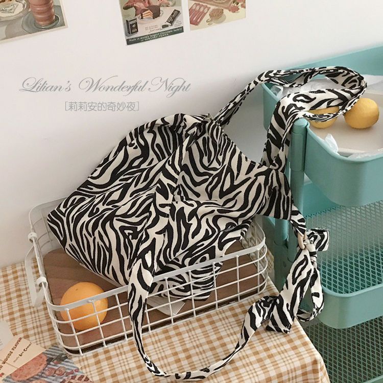 ▣☼▣Sera Lilian | Tas Messenger Wanita Siswa Baru Musim Gugur dan Musim Dingin Zebra Tas Bahu Kapasitas Besar Wanita Serbaguna