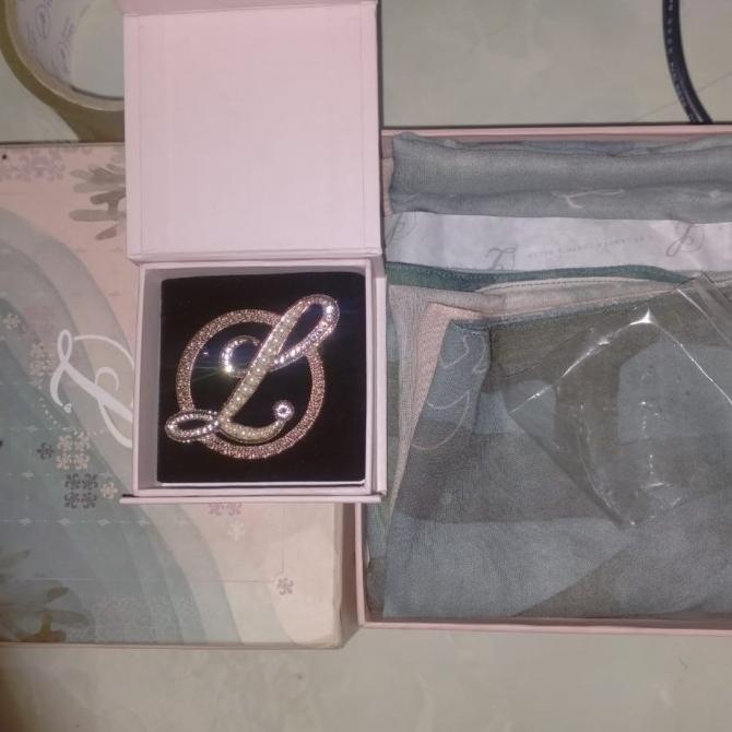 bros hijab - L brooch - L by LCB