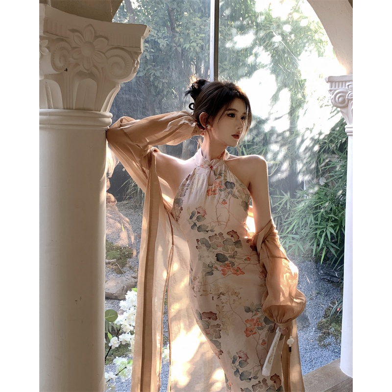❖☋✔Baru Gaya Nasional Gaya Cina Cheongsam Halter Leher Gaun Wanita Musim Panas Tanpa Lengan Penuh Rok Panjang Desain Masuk Akal kata Celah Rok