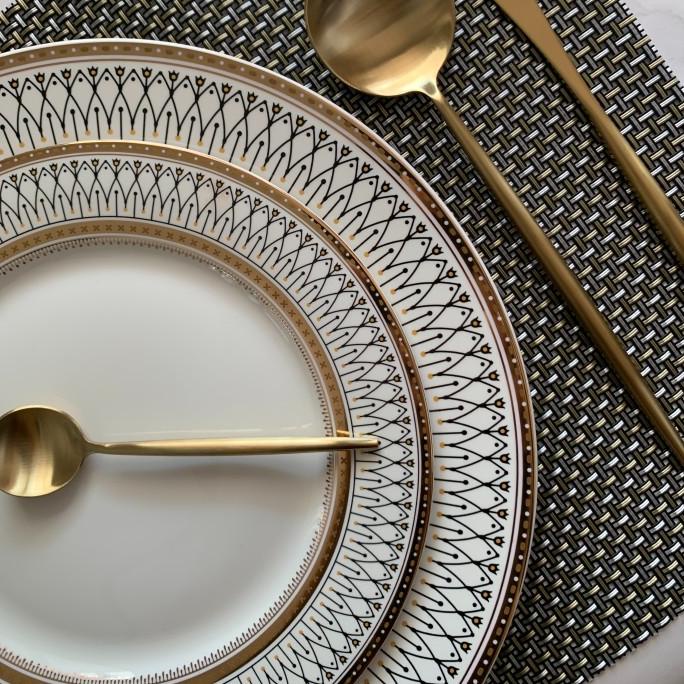 Fine Dining European Set / Dinner Set With Gold Rim/ Set Piring